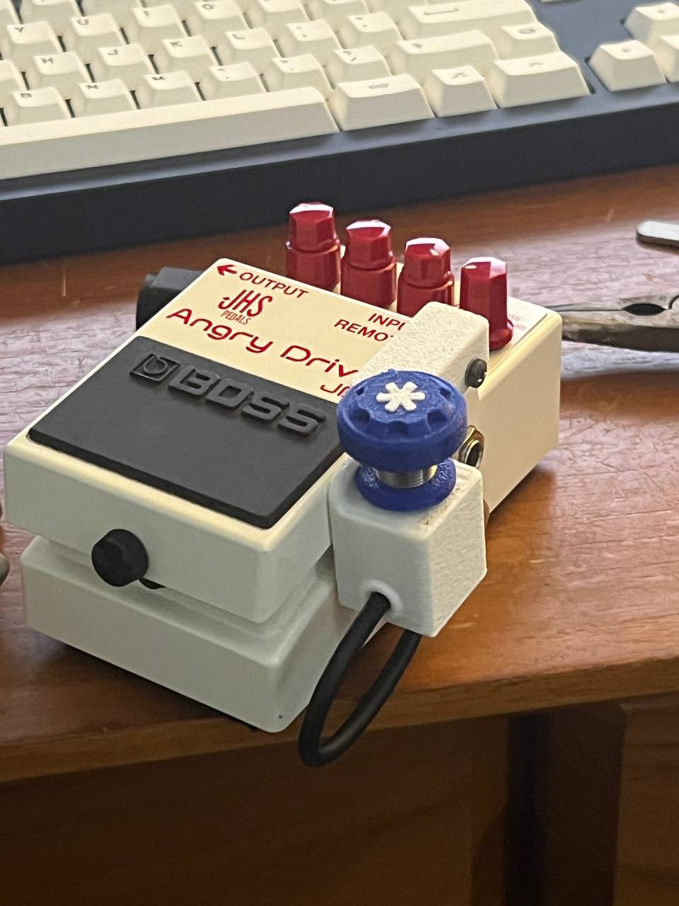 A BOSS Angry Driver JB-2 with a Cltchworks BS-1L footswitch fitted